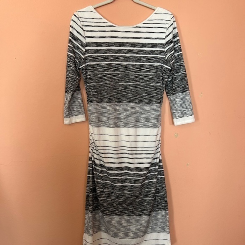 Athleta rushed dress in black and white